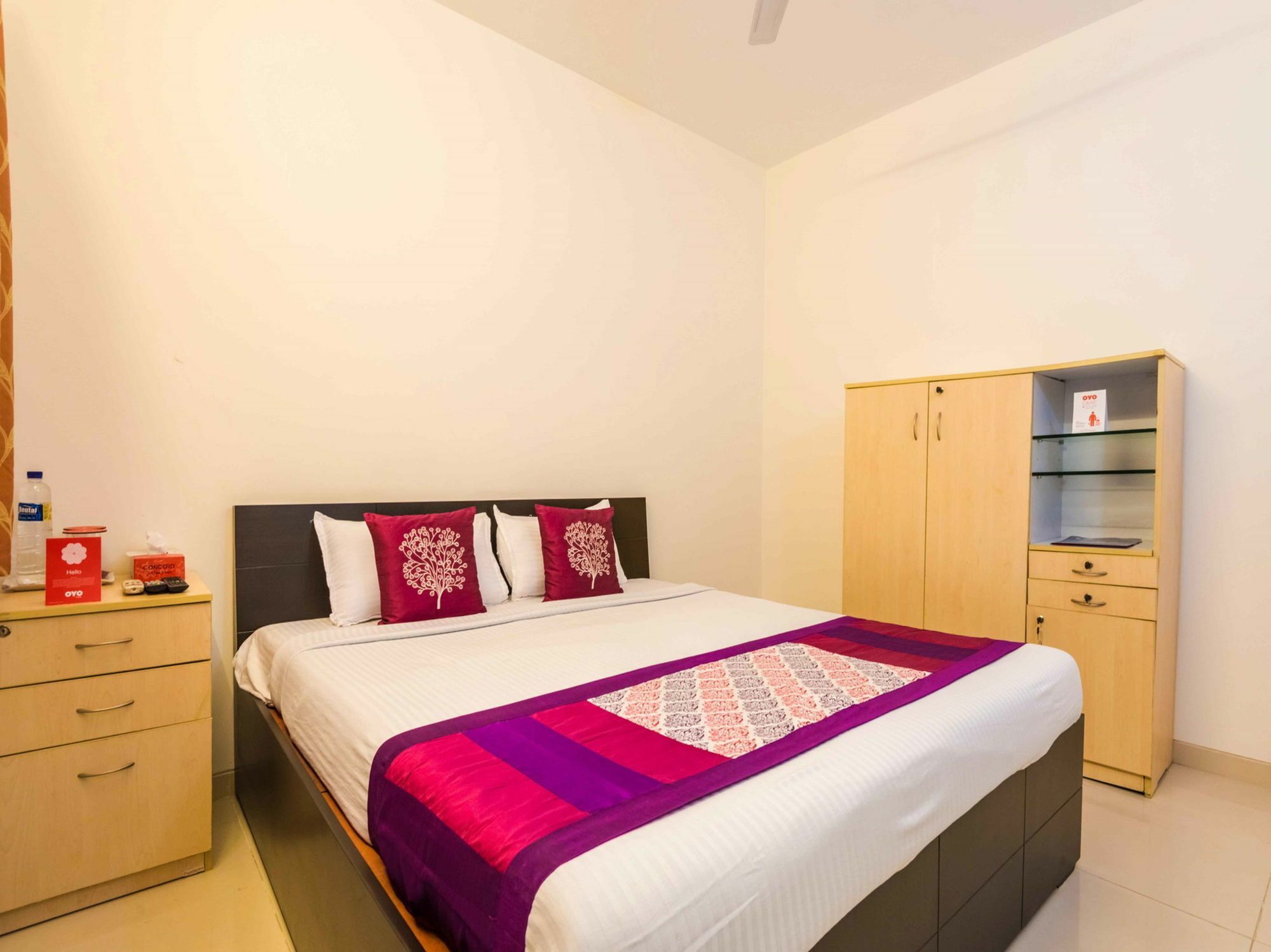 Oyo 4573 Near Bkc Apartamento *